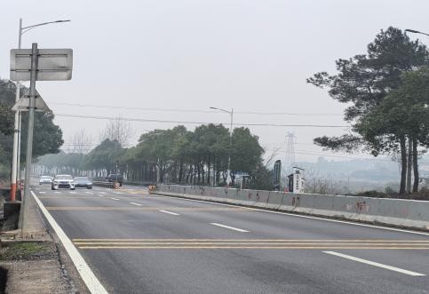 華咨交通長(zhǎng)沙寧橫公路道路開(kāi)口項(xiàng)目涉路安評(píng)現(xiàn)場(chǎng)踏勘順利完成